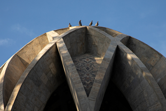 آرامگاه حکیم عمر خیام