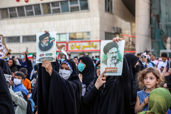 جشن پیروزی و شکرانه حضور ملت بزرگ و سرفراز ایران