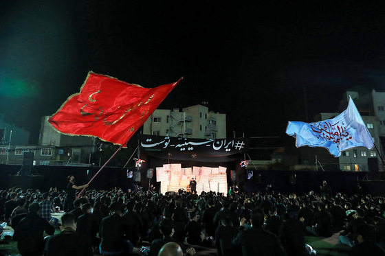 عزاداری شب هفتم ماه محرم در ورزشگاه تختی مشهد