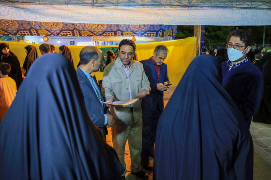 بازدید مدیر کل ارشاد از نمایشگاه قرآن در بوستان های شهر