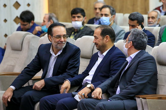 نشست صمیمی شهردار مشهد با جامعه قرآنی