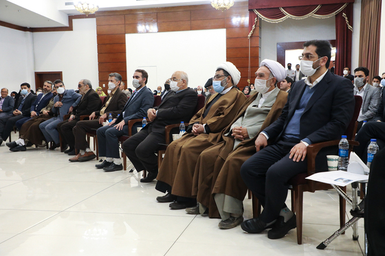 نشست صمیمانه شهردار با روشندلان در محفل انس با قرآن