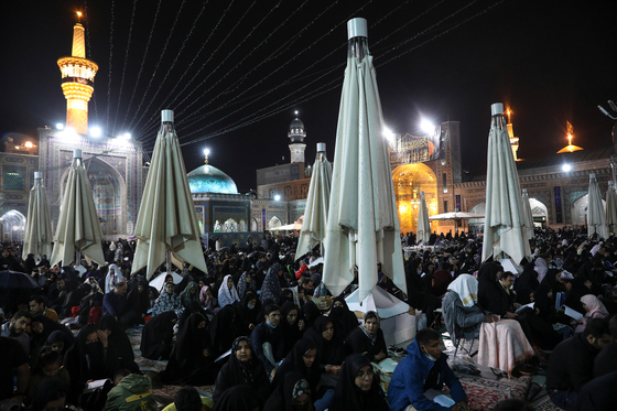 مراسم احیاء شب بیست و یکم ماه رمضان در حرم مطهر رضوی‎‎