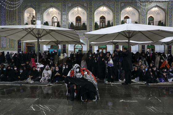 مراسم احیاء شب بیست و یکم ماه رمضان در حرم مطهر رضوی‎‎