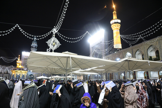 مراسم احیاء شب بیست و یکم ماه رمضان در حرم مطهر رضوی‎‎