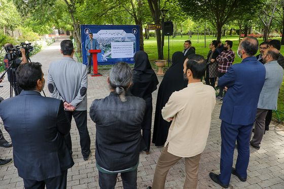 رونمایی از مجسمه « رستم و سهراب »