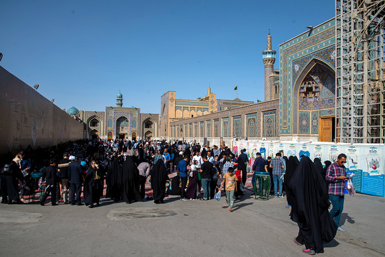 مراسم دعای عرفه در حرم مطهر رضوی