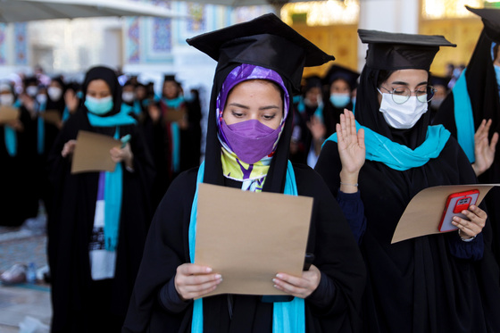 آئین دانش آموختگی دانشجویان علوم پزشکی سراسر کشور در مشهد