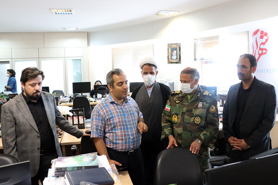 حضور مخاطبان و مسئولان در روزنامه شهرآرا به مناسبت روز خبرنگار