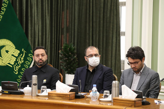 جلسه قرارگاه مرکزی خدمت رسانی به زائرین حرم مطهر رضوی