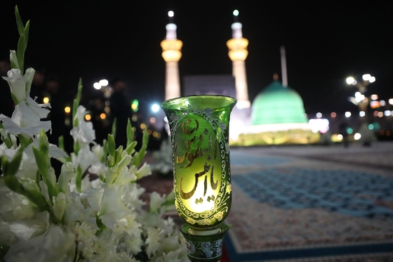 آیین خطبه خوانی شب شهادت امام رضا(ع) در حرم مطهر رضوی