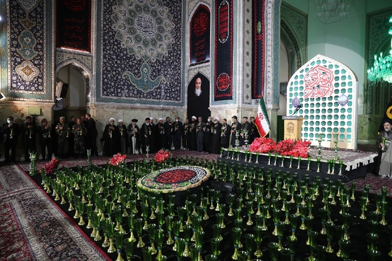 آیین خطبه خوانی شب شهادت امام رضا(ع) در حرم مطهر رضوی
