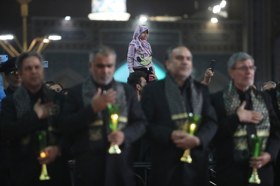 آیین خطبه خوانی شب شهادت امام رضا(ع) در حرم مطهر رضوی