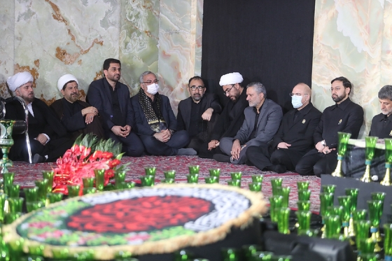 آیین خطبه خوانی شب شهادت امام رضا(ع) در حرم مطهر رضوی