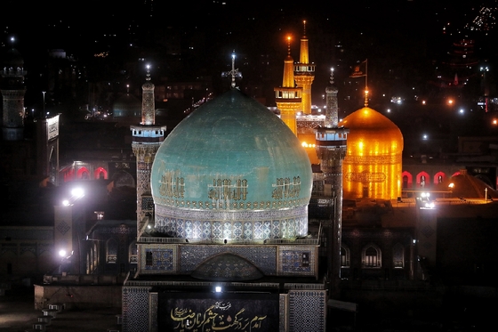آیین خطبه خوانی شب شهادت امام رضا(ع) در حرم مطهر رضوی