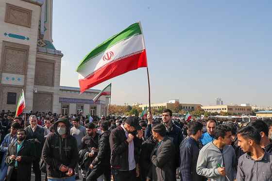 تشییع پیکر دو دانشجوی شهید حافظ امنیت در دانشگاه فردوسی