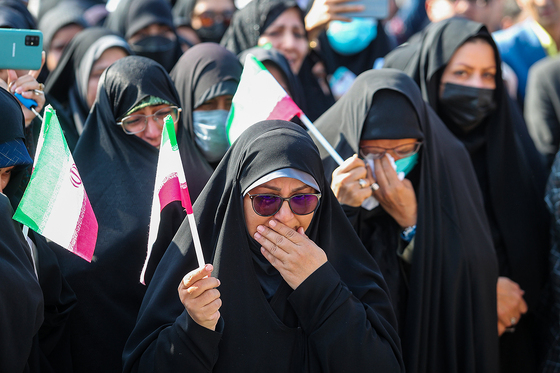 تشییع پیکر دو دانشجوی شهید حافظ امنیت در دانشگاه فردوسی