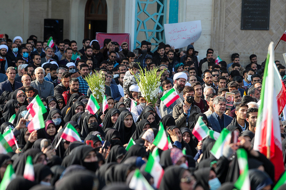 تشییع پیکر دو دانشجوی شهید حافظ امنیت در دانشگاه فردوسی