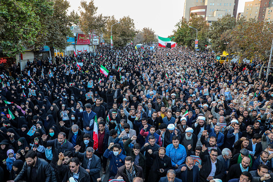 تشییع با شکوه 3 شهید مدافع امنیت در مشهد