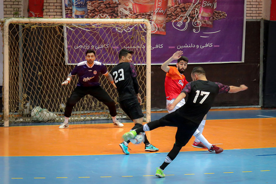 لیگ برتر فوتسال | مسابقه فرش آرا مشهد و سن ایچ ساوه
