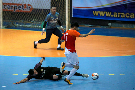 لیگ برتر فوتسال | مسابقه فرش آرا مشهد و سن ایچ ساوه