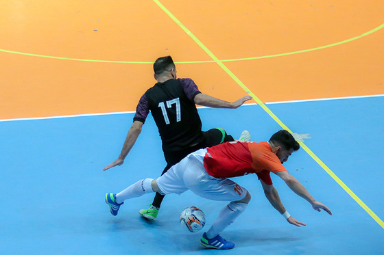 لیگ برتر فوتسال | مسابقه فرش آرا مشهد و سن ایچ ساوه