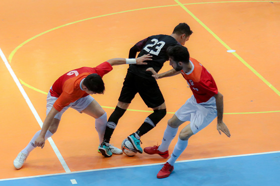 لیگ برتر فوتسال | مسابقه فرش آرا مشهد و سن ایچ ساوه