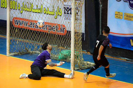 لیگ برتر فوتسال | مسابقه فرش آرا مشهد و سن ایچ ساوه