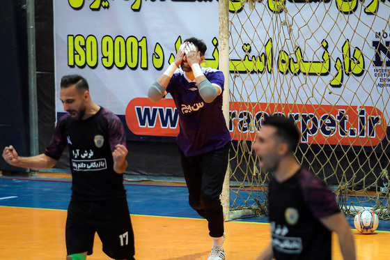 لیگ برتر فوتسال | مسابقه فرش آرا مشهد و سن ایچ ساوه