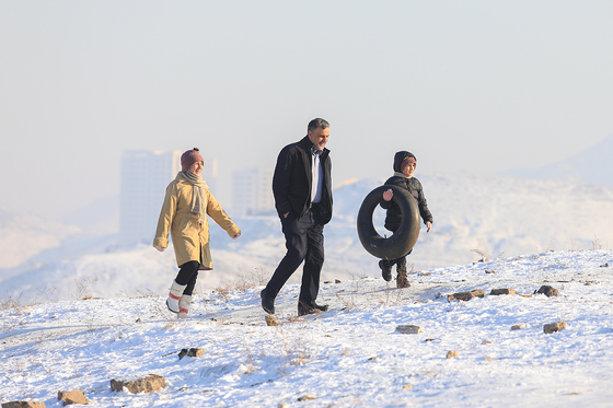 تفریح زمستانی در کوه‌پایه