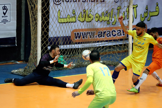 لیگ برتر فوتسال/مسابقه فرش آرا مشهد و مقاومت البرز