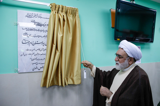 آیین بهره‌برداری از ۸ پروژه درمانی بیمارستان امام رضا (ع)