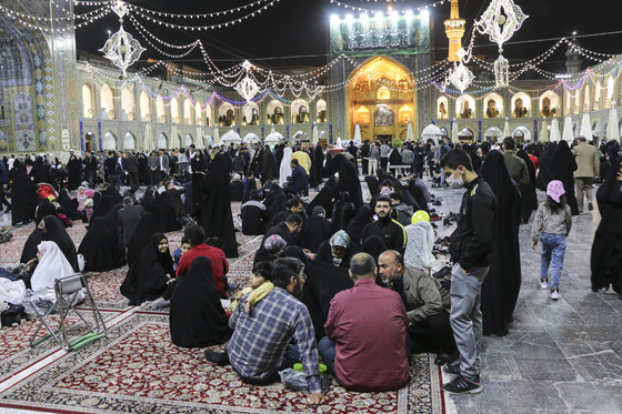 حرم مطهر امام رضا (ع) در نیمه شعبان