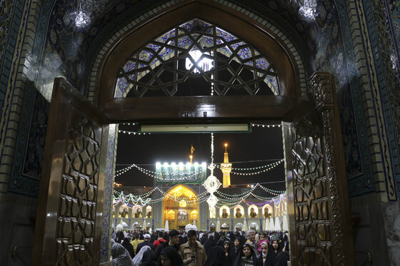 حرم مطهر امام رضا (ع) در نیمه شعبان