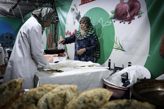 جشنواره غذای ملل و صنایع دستی