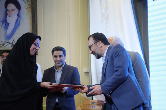 آیین تجلیل از خادمان قرارگاه عملیاتی خدمات سفر 
