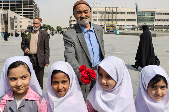 گلباران حرم مطهر رضوی