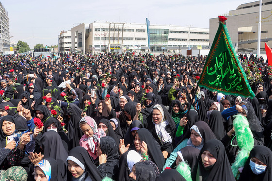 گلباران حرم مطهر رضوی