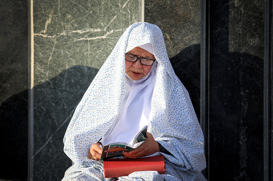 مراسم دعای عرفه در حرم مطهر رضوی
