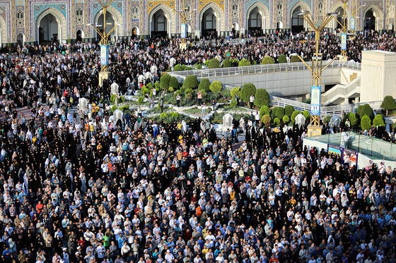 مراسم دعای عرفه در حرم مطهر رضوی