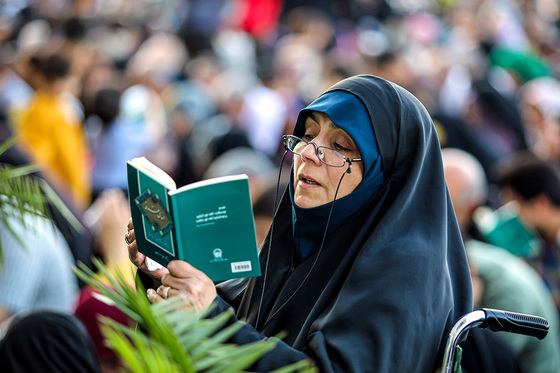مراسم دعای عرفه در حرم مطهر رضوی