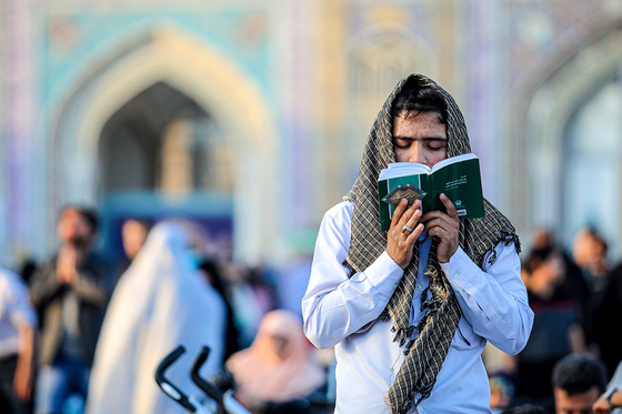 مراسم دعای عرفه در حرم مطهر رضوی
