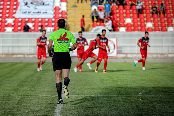 لیگ دسته‌سوم فوتبال | مسابقه شریعت نوین مشهد و عقاب تهران