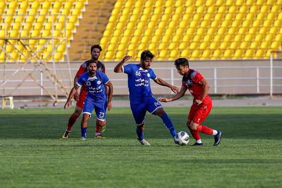 لیگ دسته‌سوم فوتبال | مسابقه شریعت نوین مشهد و عقاب تهران