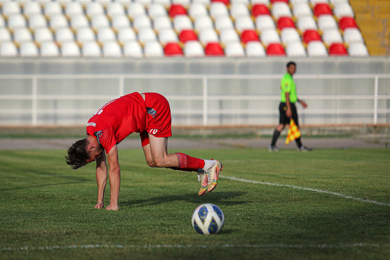 لیگ دسته‌سوم فوتبال | مسابقه شریعت نوین مشهد و عقاب تهران