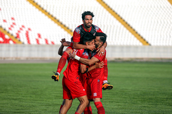 لیگ دسته‌سوم فوتبال | مسابقه شریعت نوین مشهد و عقاب تهران
