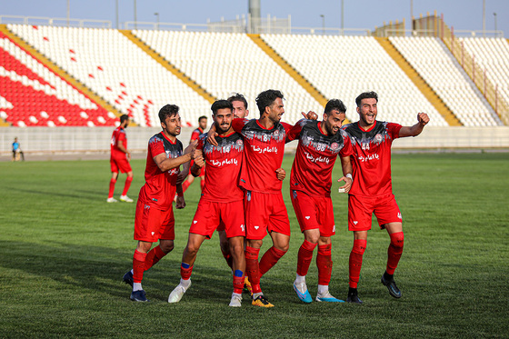 لیگ دسته‌سوم فوتبال | مسابقه شریعت نوین مشهد و عقاب تهران