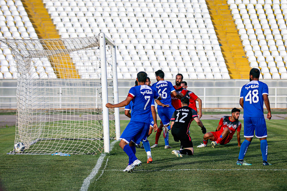 لیگ دسته‌سوم فوتبال | مسابقه شریعت نوین مشهد و عقاب تهران