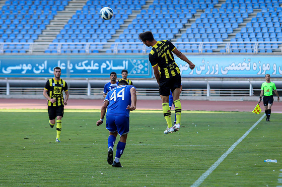 لیگ دسته‌سوم فوتبال | مسابقه شادکام مشهد و عقاب تهران