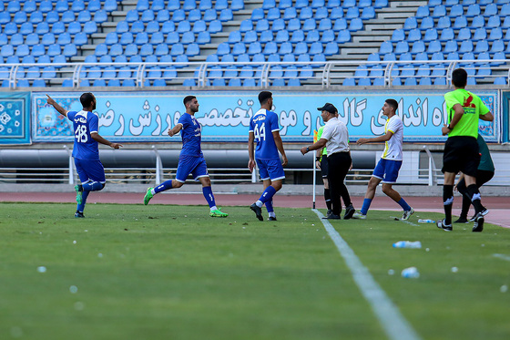 لیگ دسته‌سوم فوتبال | مسابقه شادکام مشهد و عقاب تهران